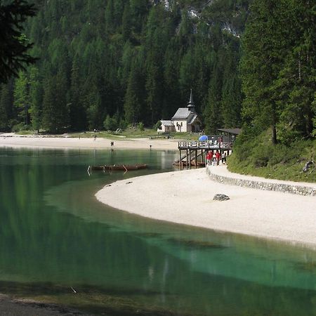 Gstattlhof Mountain Farmhouse Apartment Braies  Exterior photo